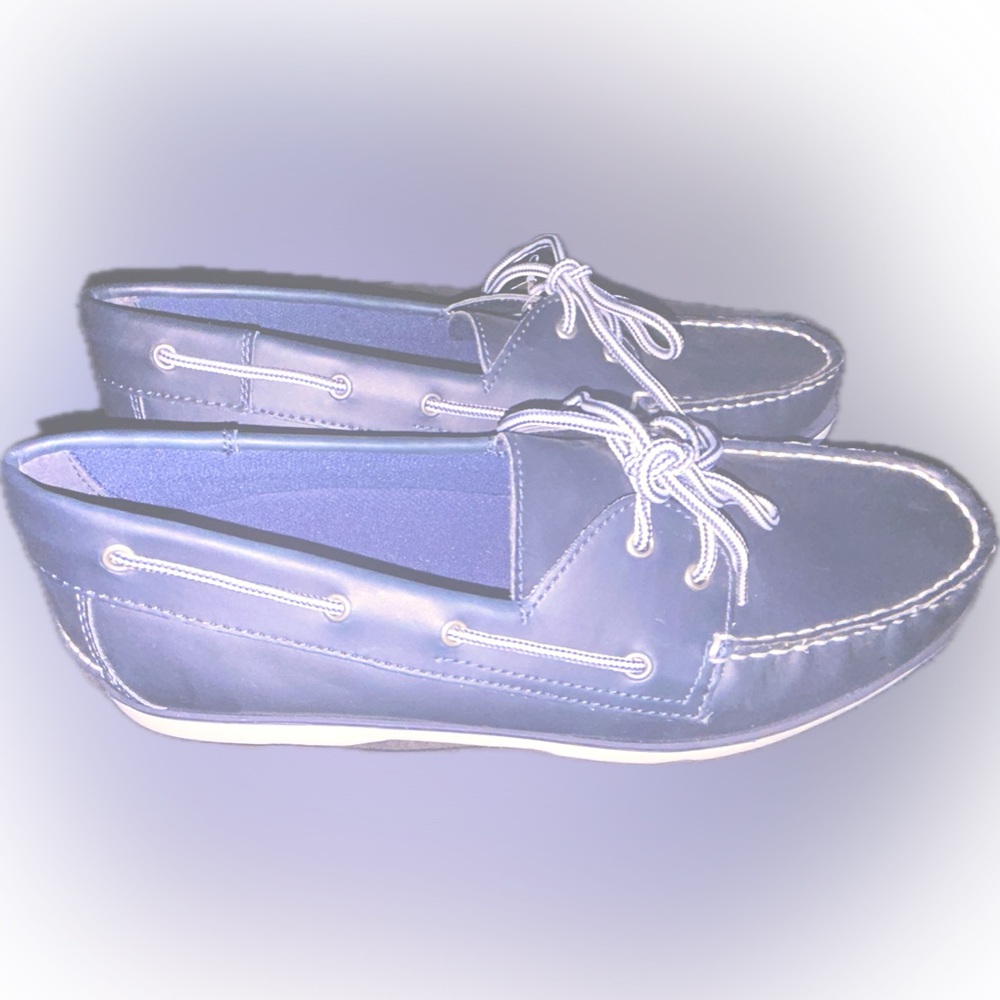 Comfortable and stylish, they’re great for any occasion!